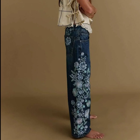 Free People Denim - Free People We the Free Willow Floral Embroidered Jeans in Forget Me Not